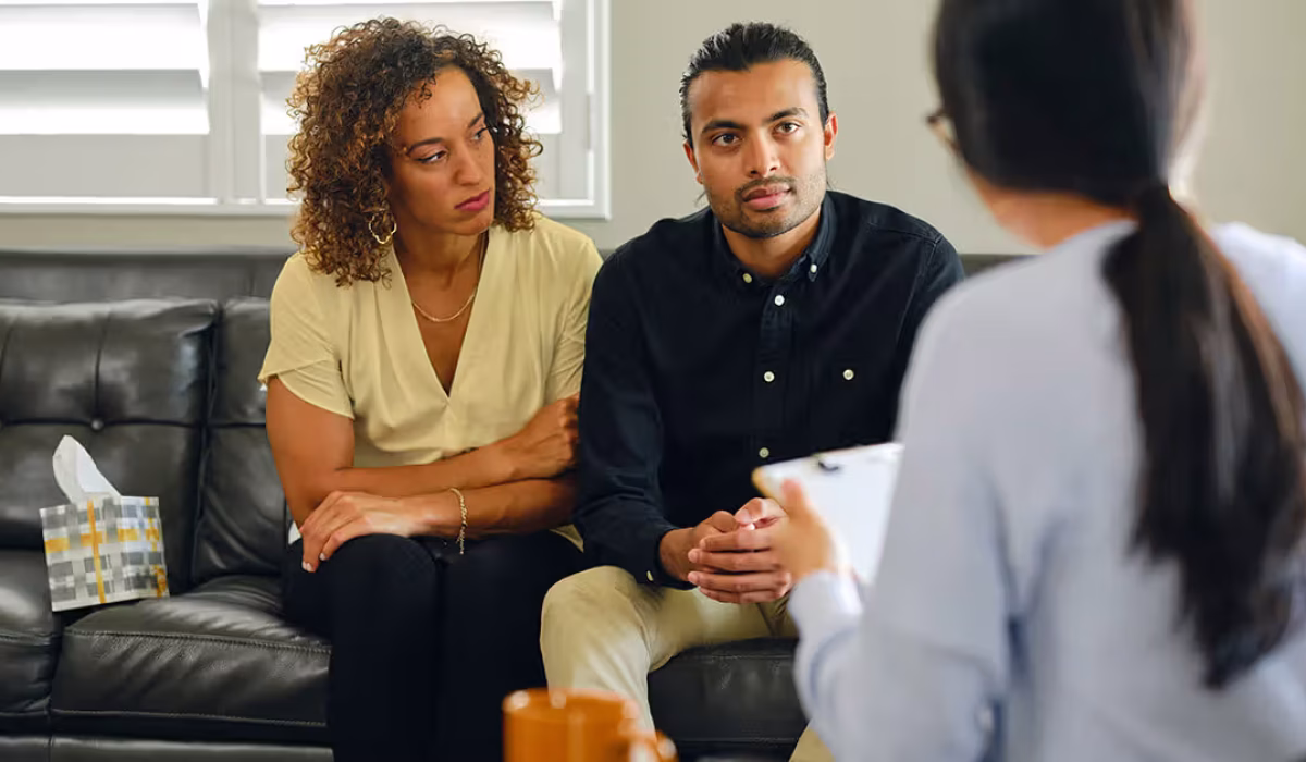 couple-counseling-therapy-session-1200x628-facebook-1200x628